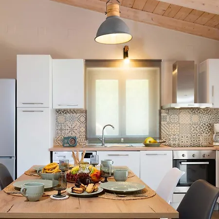 Lagom House By Paxosretreats * جايوس