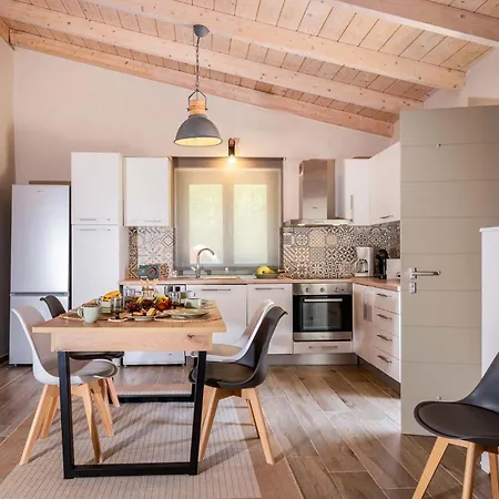 Lagom House By Paxosretreats Vila *