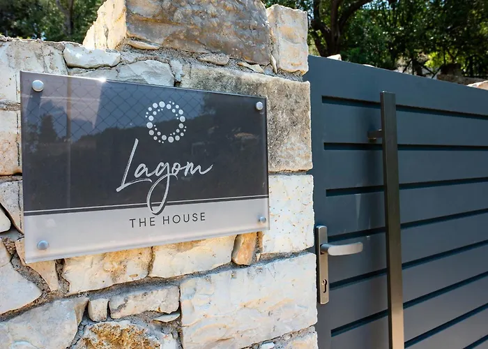 فيلة Lagom House By Paxosretreats